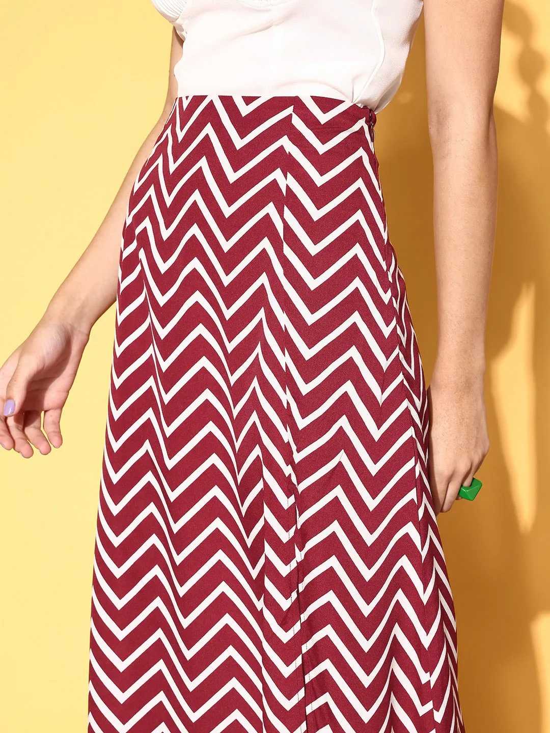 Berrylush Women Maroon & White Chevron Printed Thigh-High Slit Flared A-Line Midi Skirt