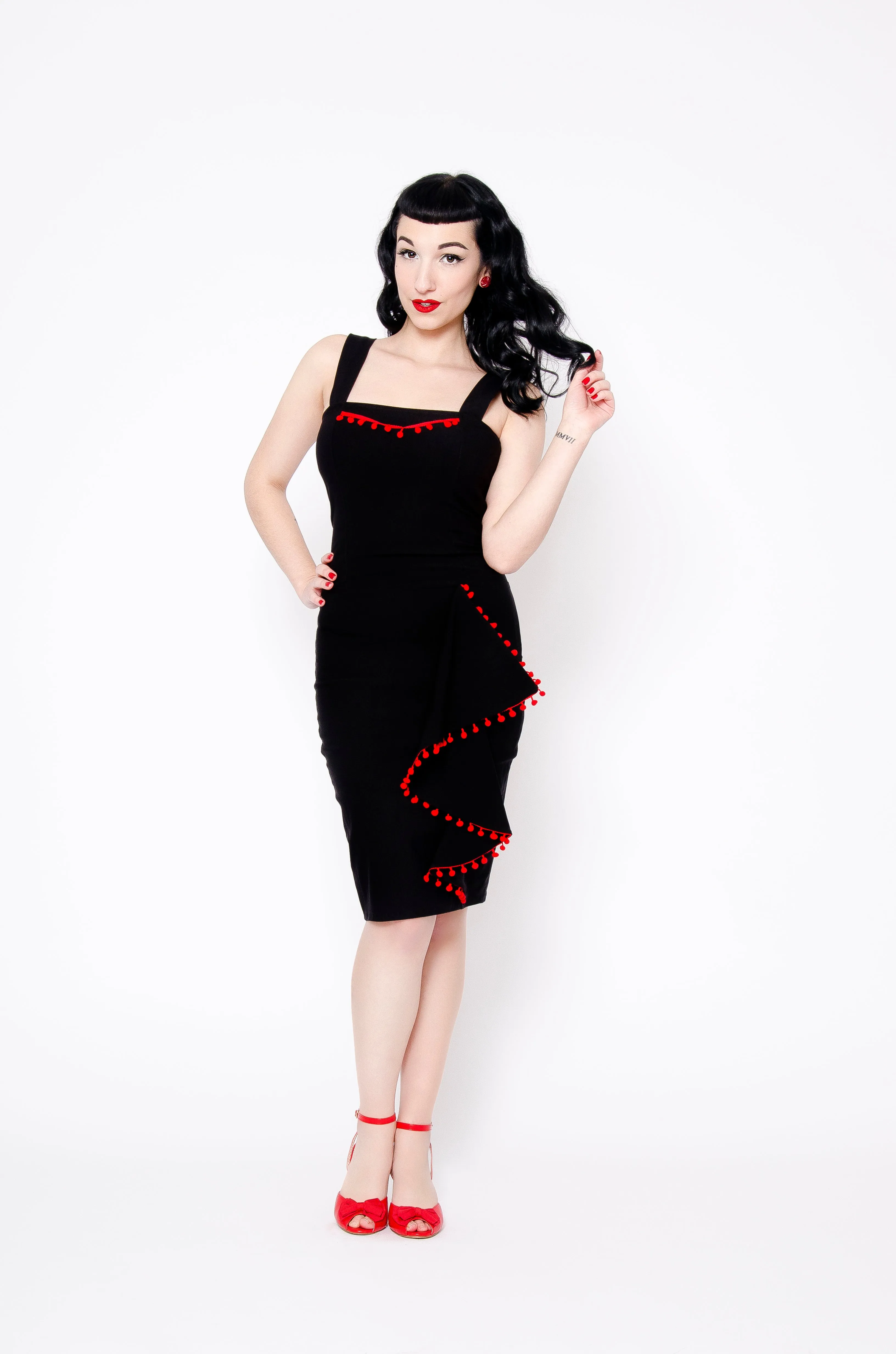 Cayenne dress - red pompons