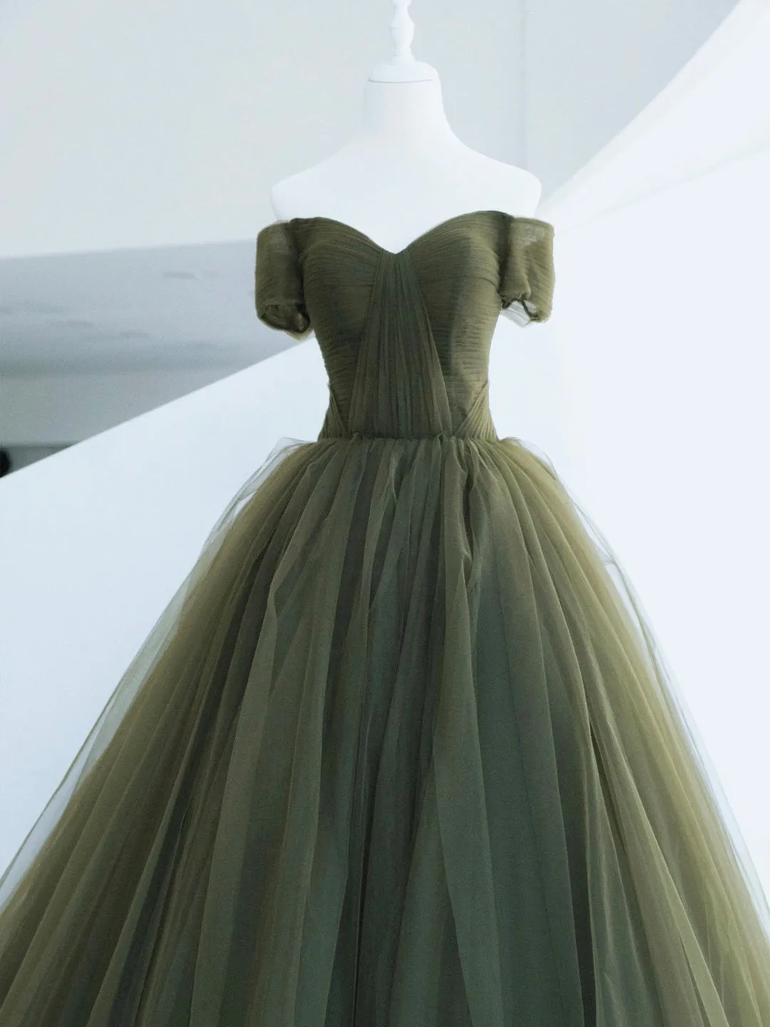 Green Tulle Long Prom Dress A-Line Off Shoulder Evening Dress