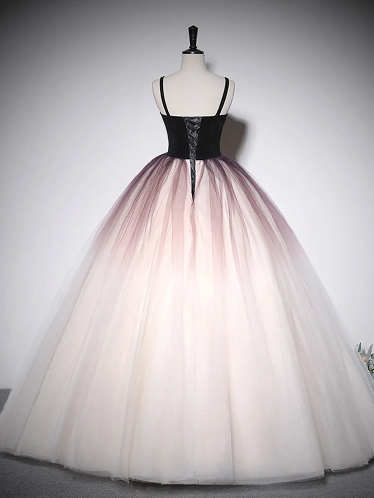 Lovely Ombre Tulle Long Ball Gown A-Line Sweetheart Neckline Formal Evening Gown