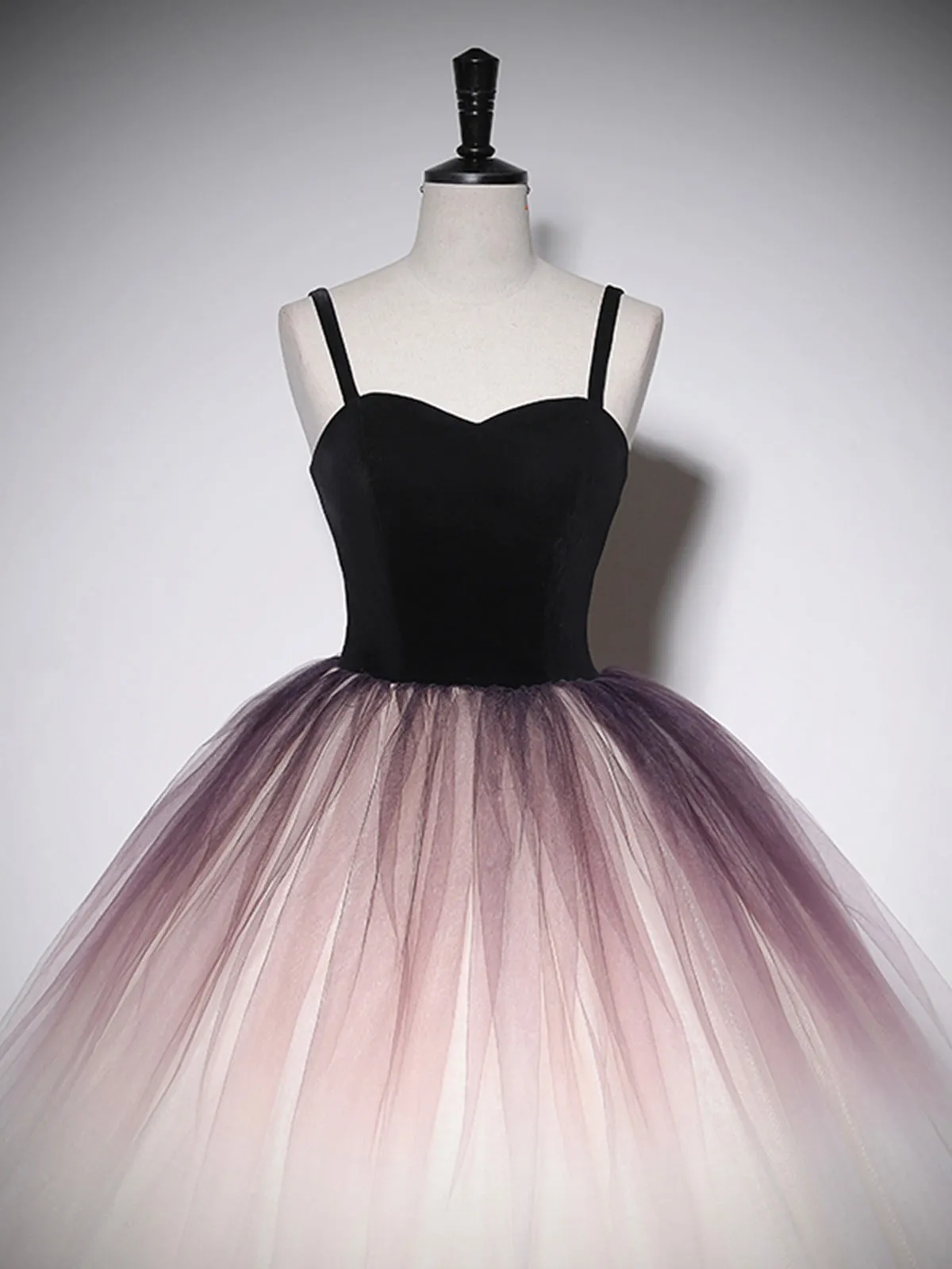 Lovely Ombre Tulle Long Ball Gown A-Line Sweetheart Neckline Formal Evening Gown