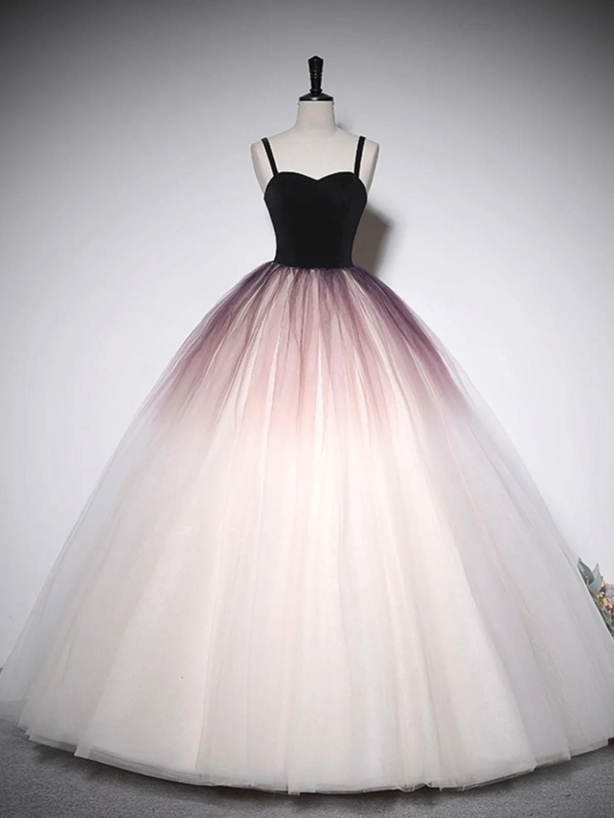 Lovely Ombre Tulle Long Ball Gown A-Line Sweetheart Neckline Formal Evening Gown