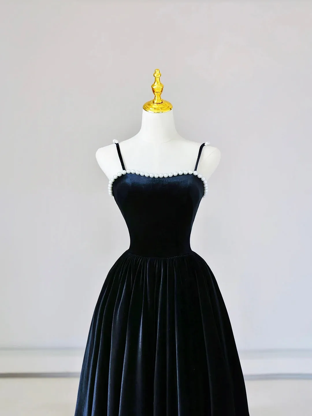 Spaghetti Strap Velvet Long Prom Dress with Pearls Black Evening Dress Party Dress