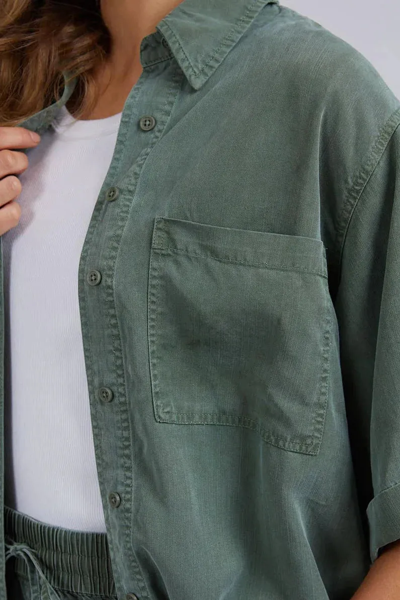 Washed Shirt in Clover